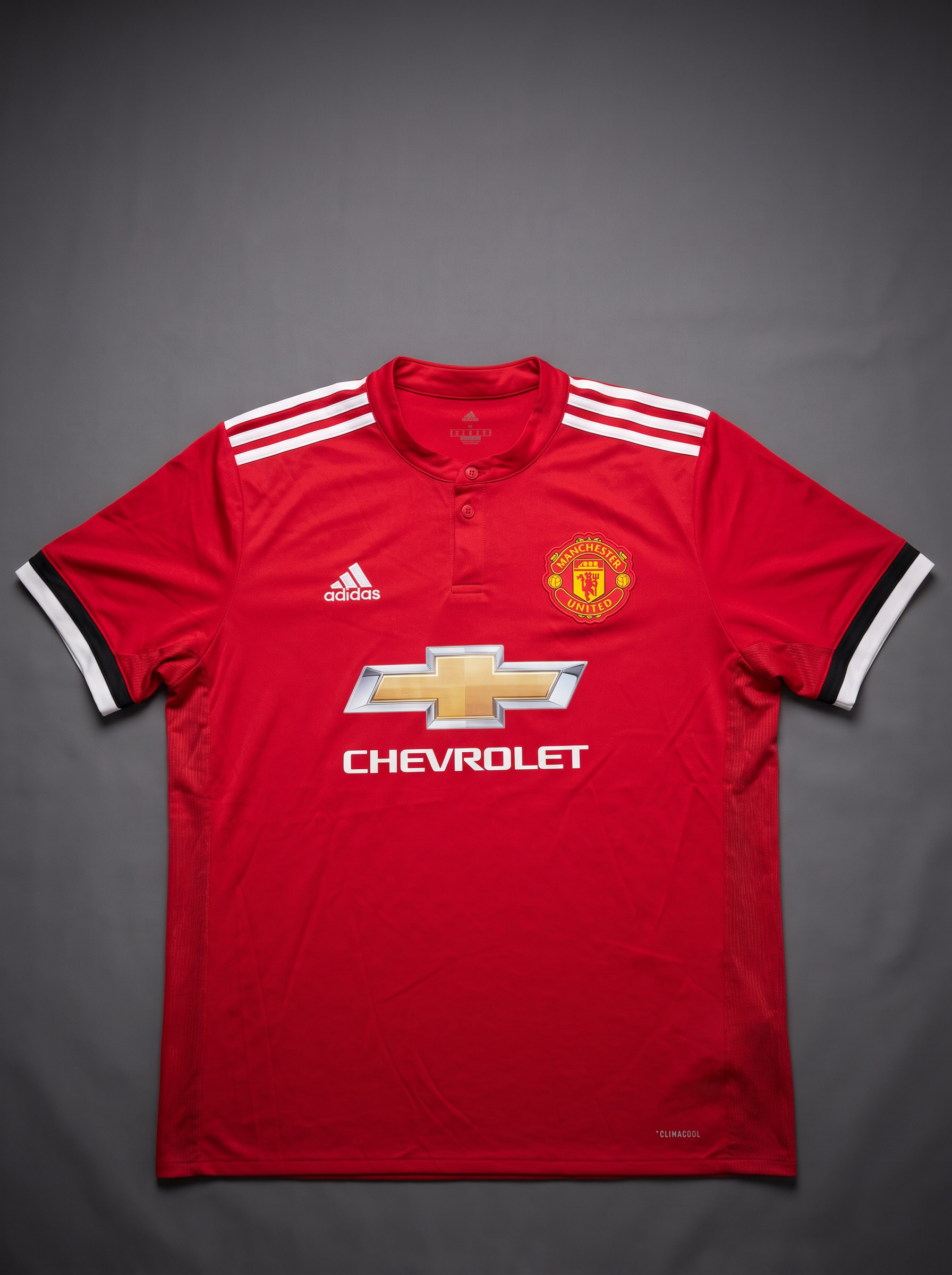 Manchester United 2017-18 Home shirt laid flat